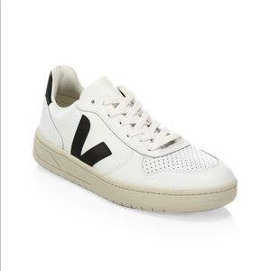Veja V-10 Leather Black/White Sneakers